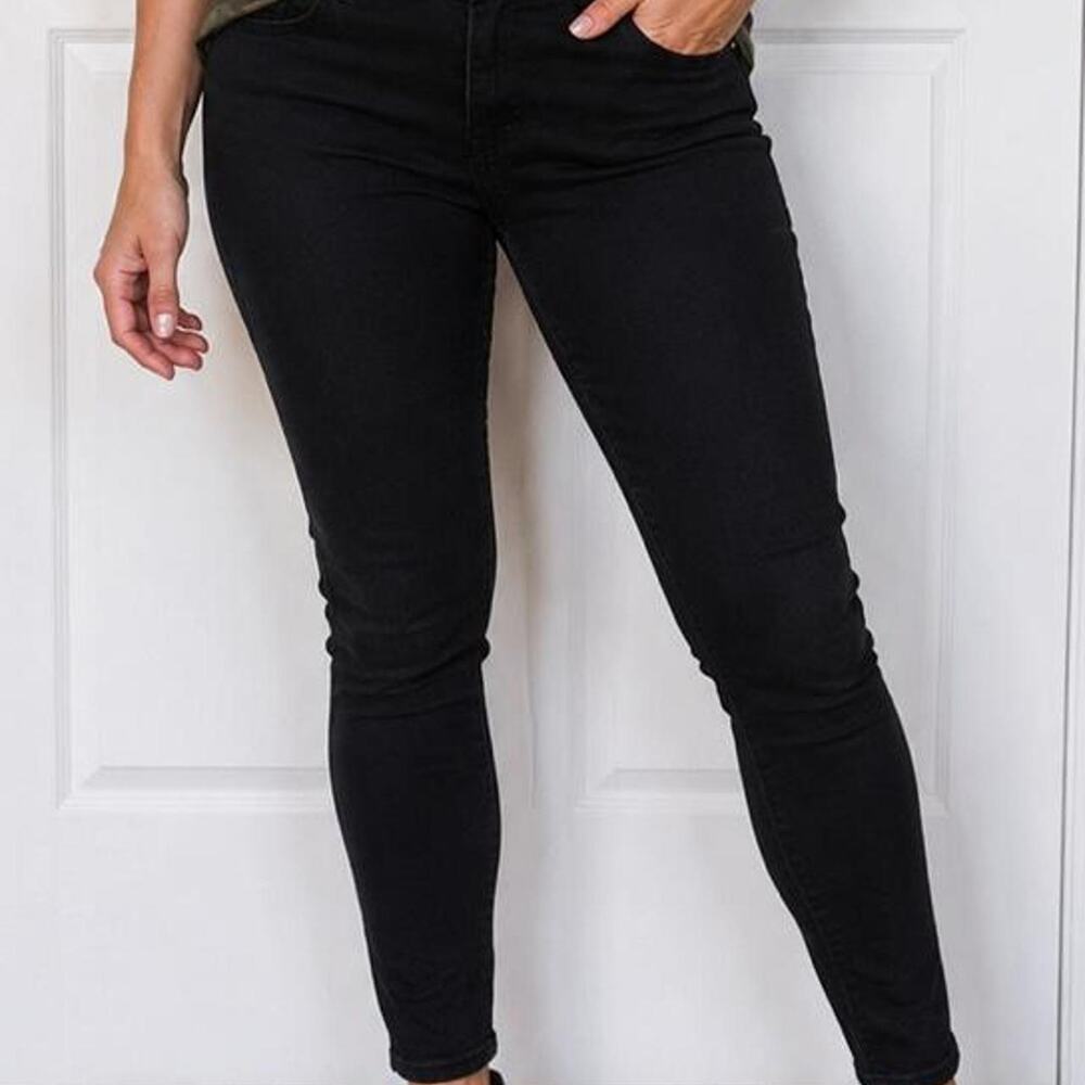 Womens black skinny jeans versatile